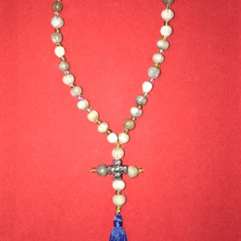 Δάκρυ Παναγίας για προσευχή με σταυρό